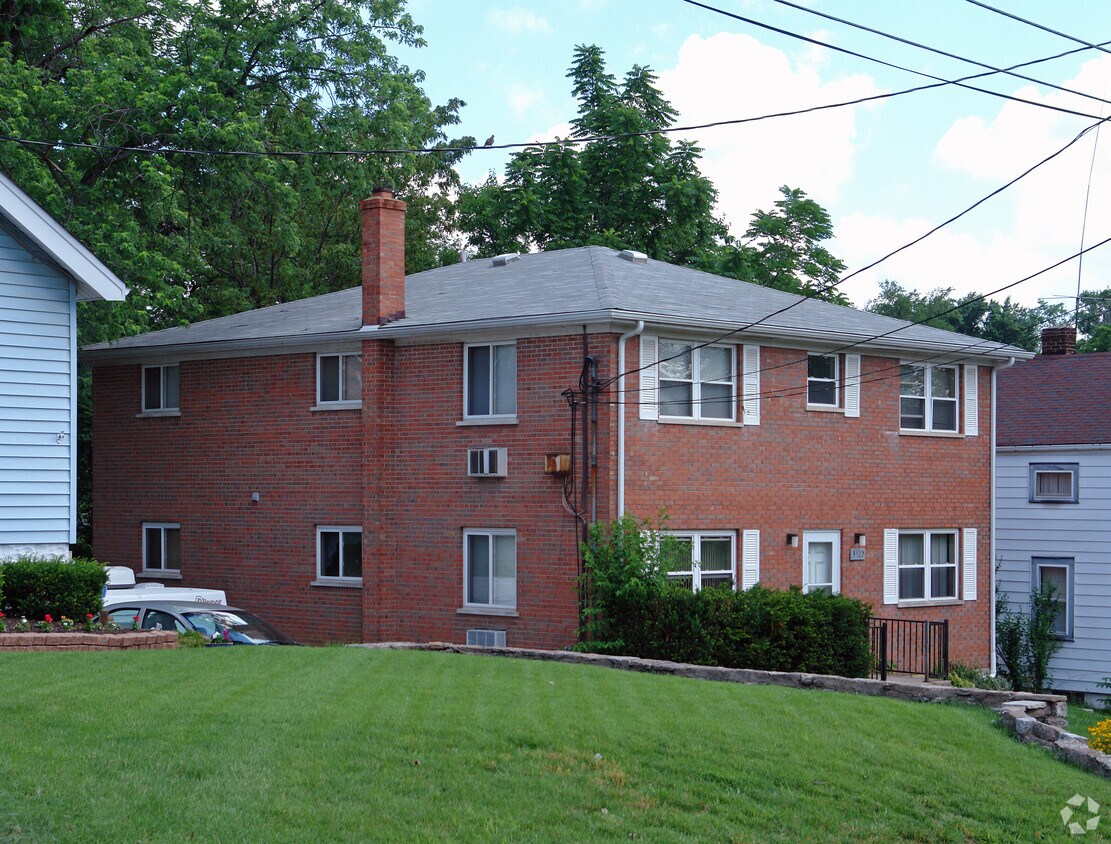 Building Photo - 3522 Mary St
