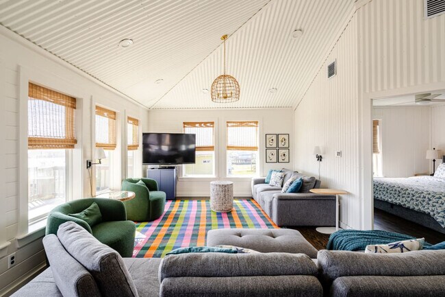 Foto del edificio - 907 S Cove Dr