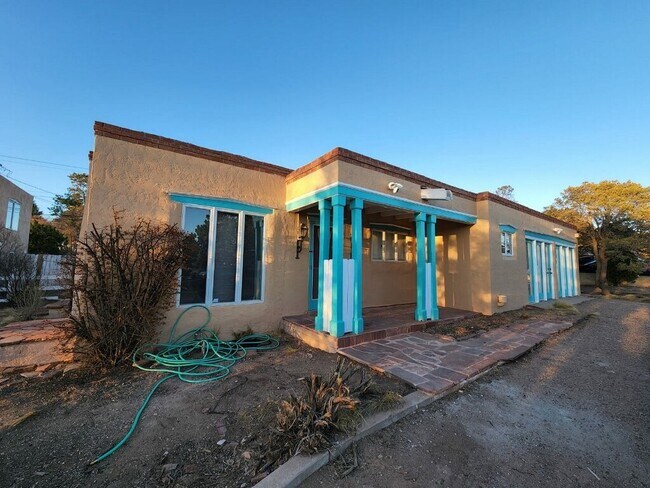 Building Photo - 123 Camino Teresa