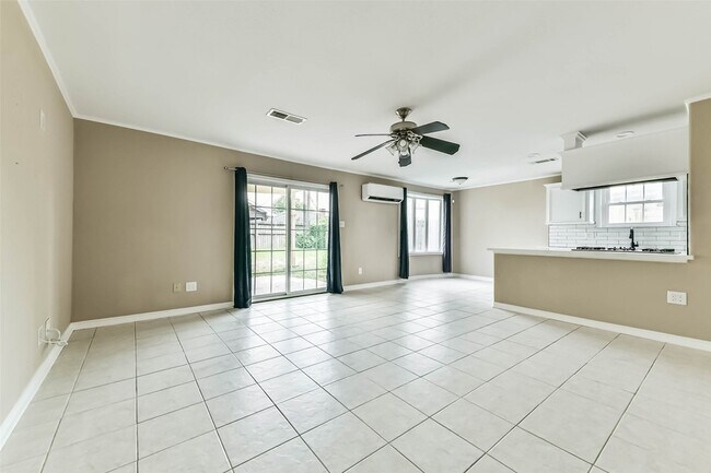 Building Photo - 10906 Sageorchard Ln