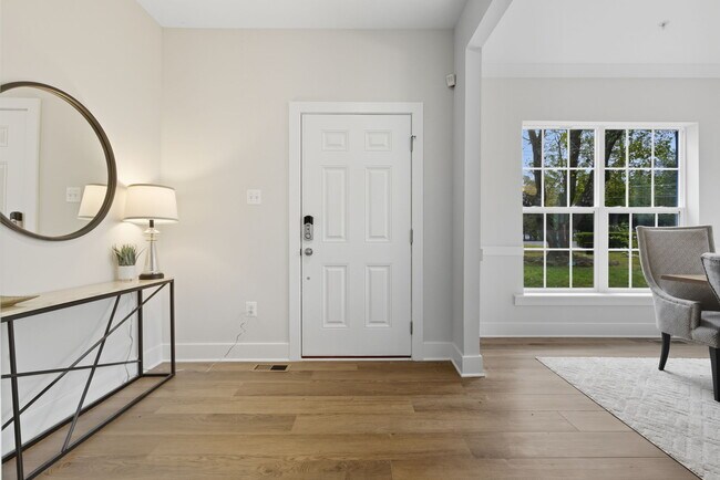 Foto del edificio - 328 Ridge Rd