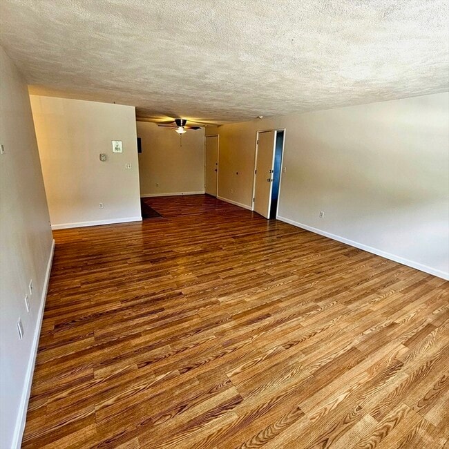 Building Photo - 245 Boston Post Rd