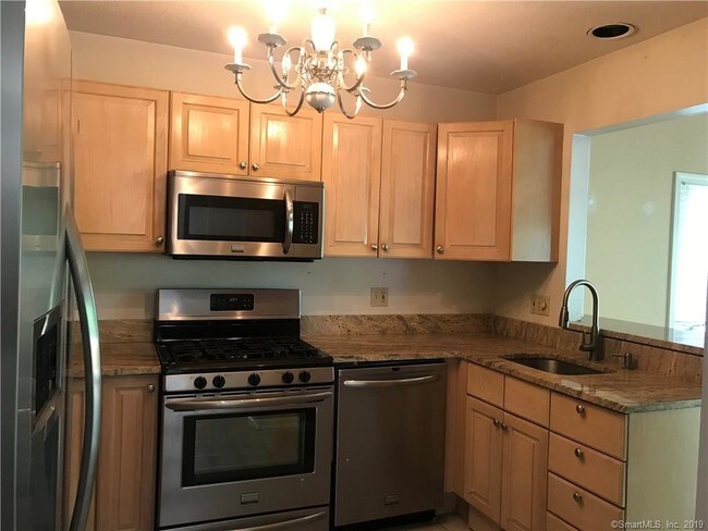 Foto del edificio - 3265 Whitney Ave