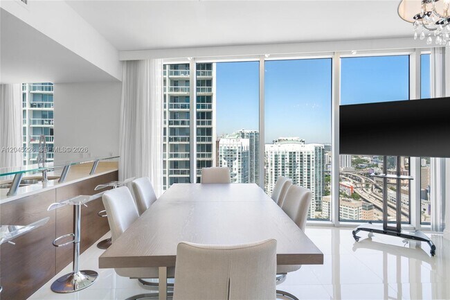 Building Photo - 475 Brickell Ave