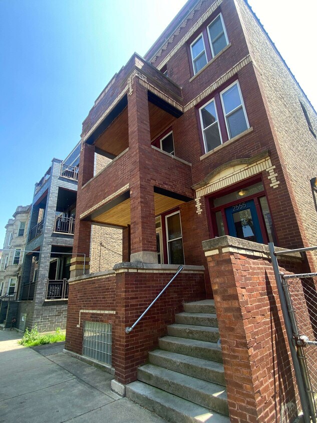 Primary Photo - 2553 W Cortez St