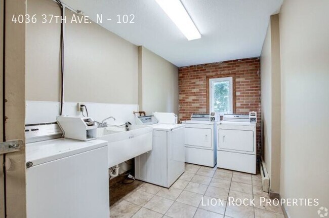 Foto del edificio - Pet-Friendly Bliss: Upgrade to a 2-Bedroom...