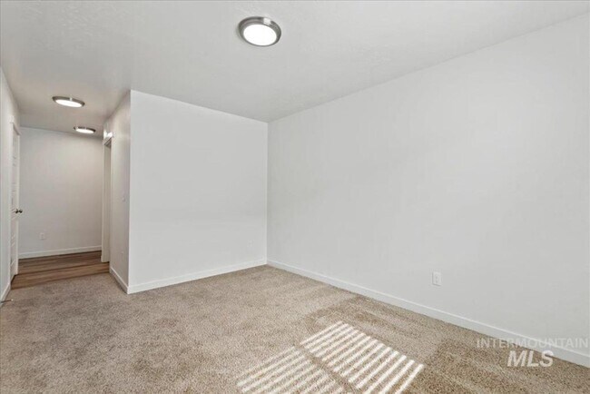 Foto del edificio - 3023 W Silver River St