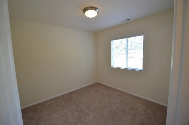 Building Photo - 3407 S 296th Pl