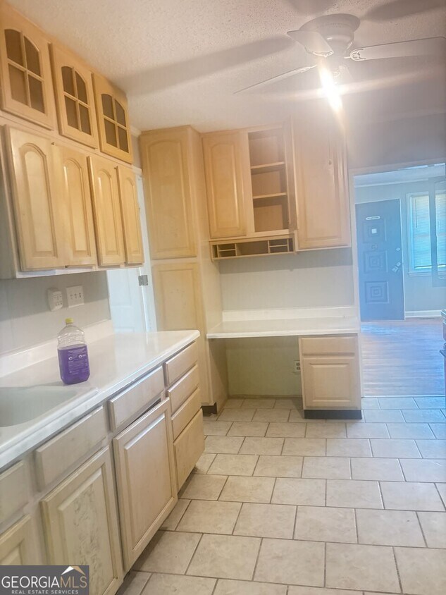 Building Photo - 3657 Atwood Dr