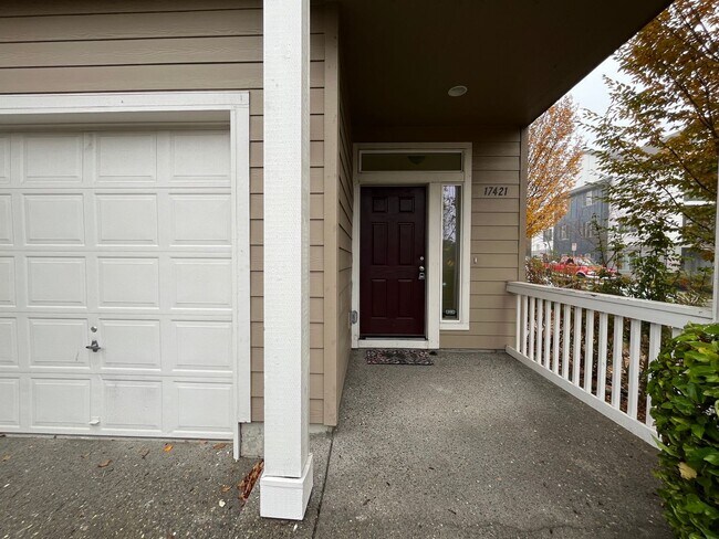Building Photo - 17421 SW Turning Leaf Dr