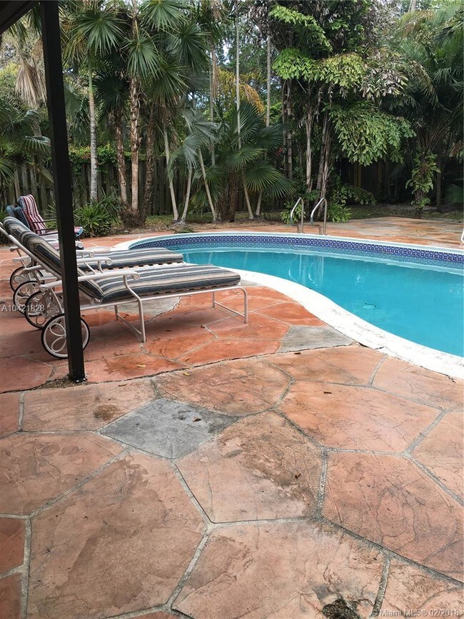 Foto del edificio - 916 SE 12th St
