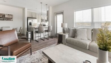 Building Photo - 2385 Vera Wy