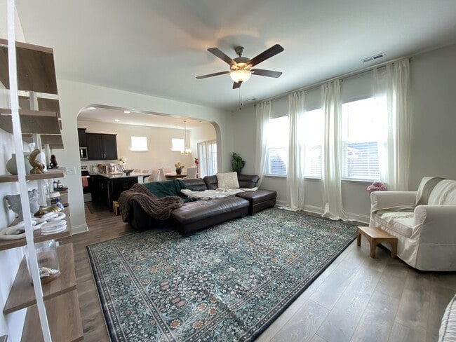 Foto del edificio - 140 Verdmont Dr