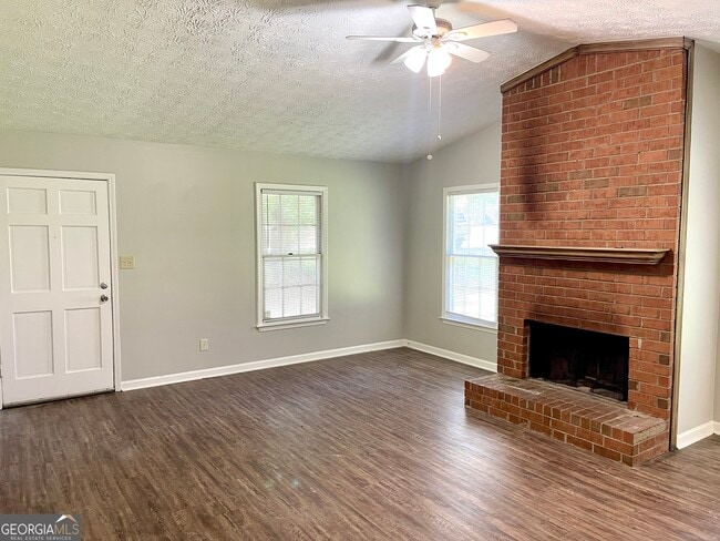 Building Photo - 315 Chase Dr