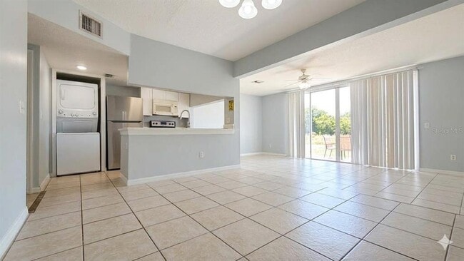 Building Photo - 226 Orchid Dr