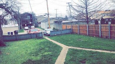 Building Photo - 1515 Summit St