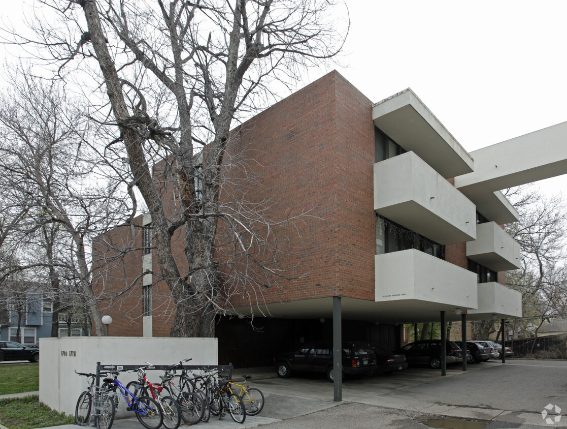 Primary Photo - 1700 17th St