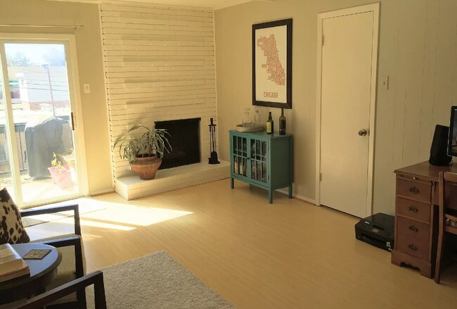 Building Photo - 6024 E University Blvd