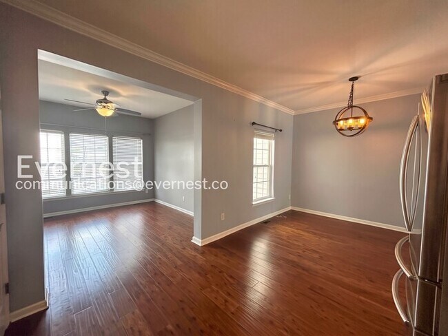 Building Photo - 7703 Porter House Dr