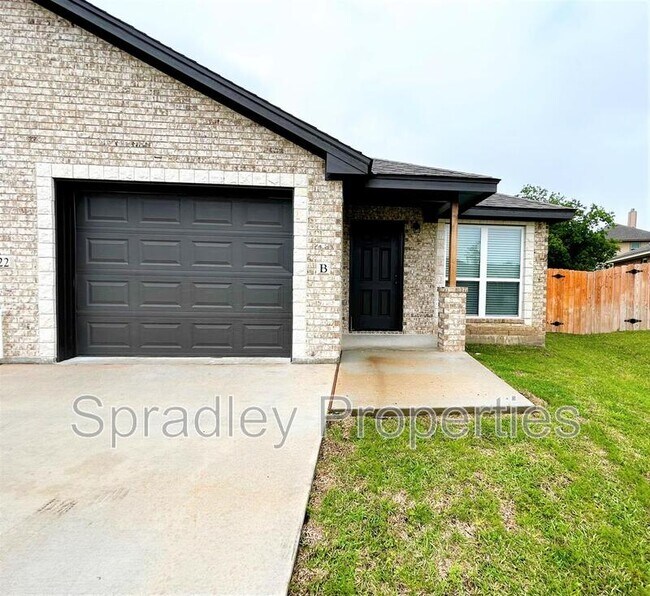 Building Photo - 9122 Winding Ct