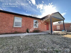 Building Photo - 228 E Kittyhawk Dr