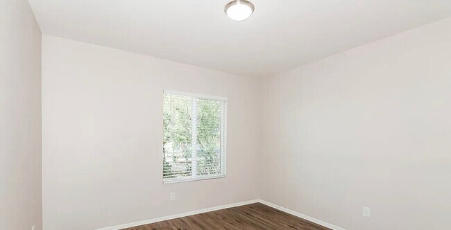 Building Photo - 9252 E Chirco Pl