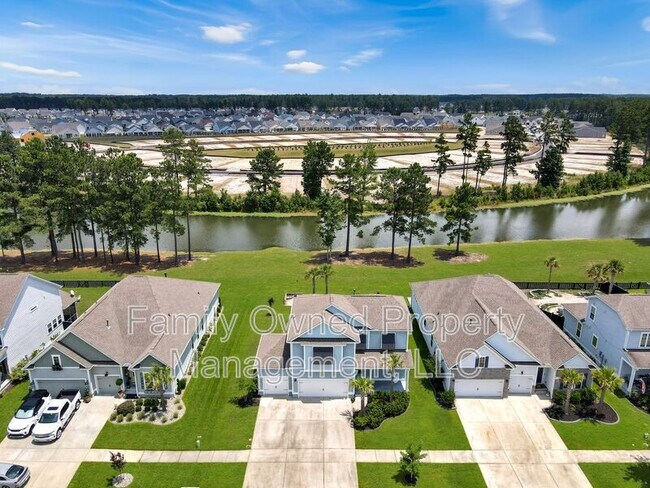 Foto del edificio - 128 Whaler Ave