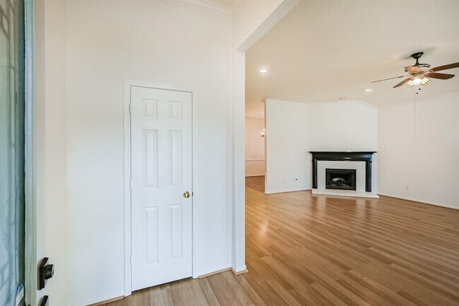 Foto del edificio - 18422 Cobblestone Dr