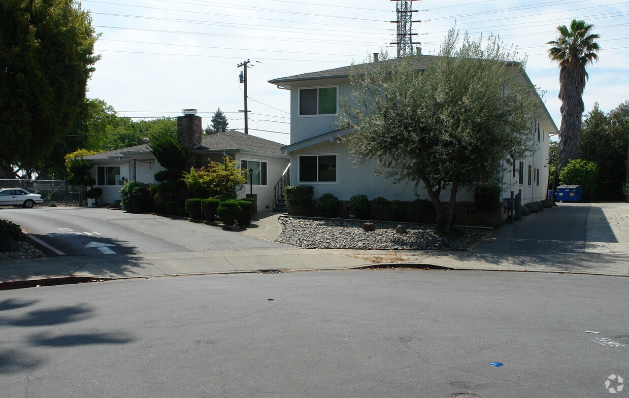 Primary Photo - Joann's Apartments