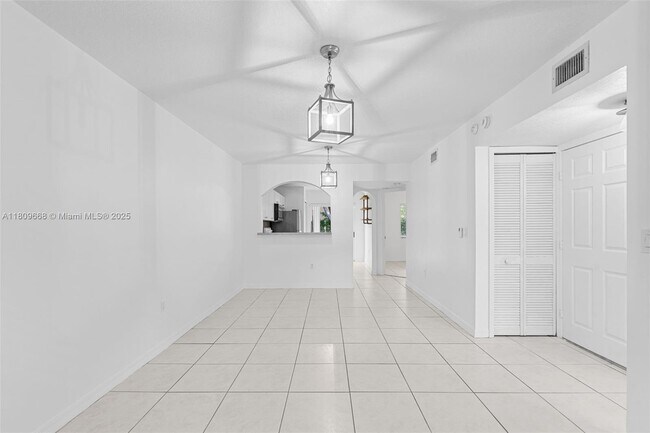 Foto del edificio - 1261 SE 29th St