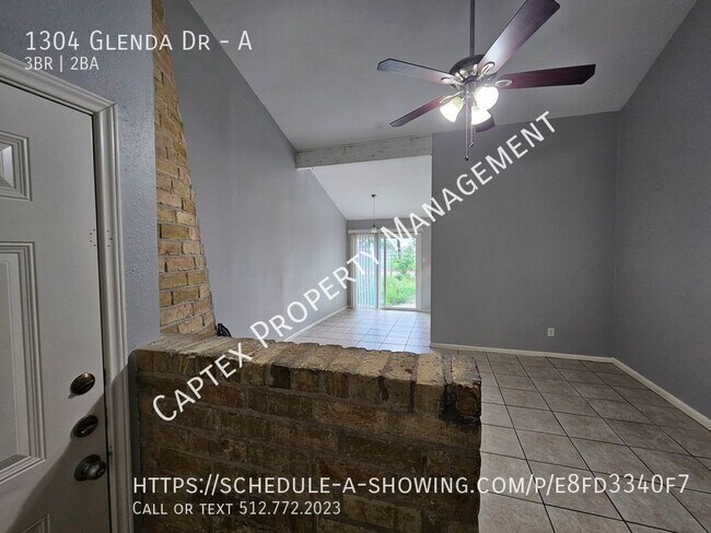Foto del edificio - Newly Remodeled 3 Bed 2 bath Duplex. Close...