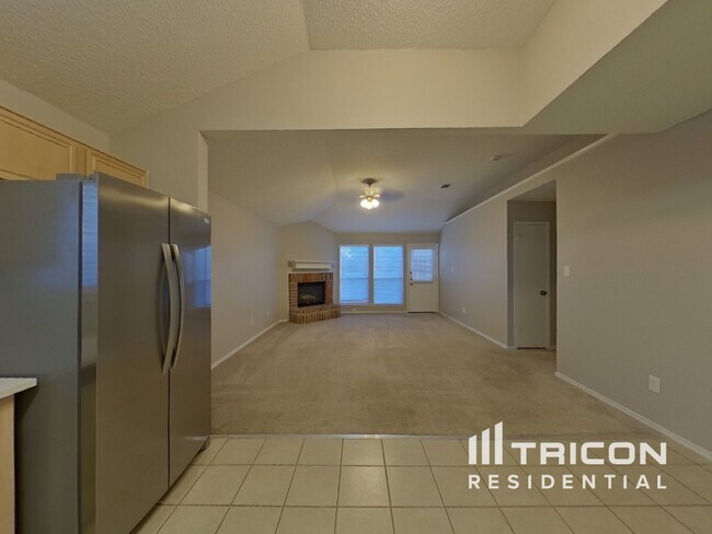 Foto del edificio - 1928 Canyon Ridge St