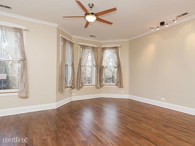 Foto del edificio - 1040 N Winchester Ave