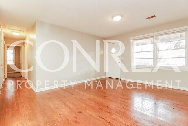 Foto del edificio - Great Charleston Home Centrally Located!
