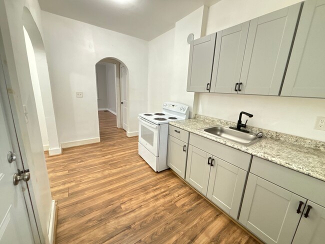 Foto del edificio - 1023-1025 Clover St