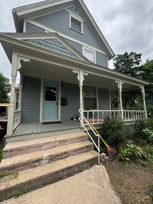 Exterior de la casa - 202 3rd St