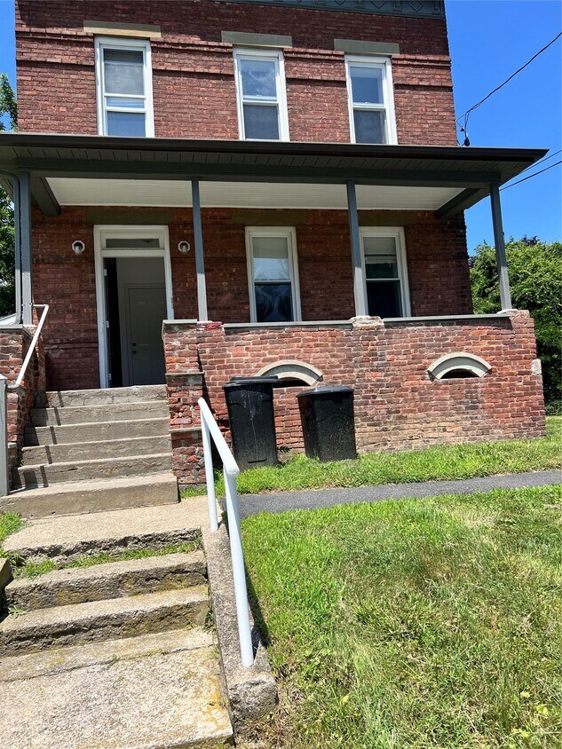Primary Photo - 42 Blanche Ave