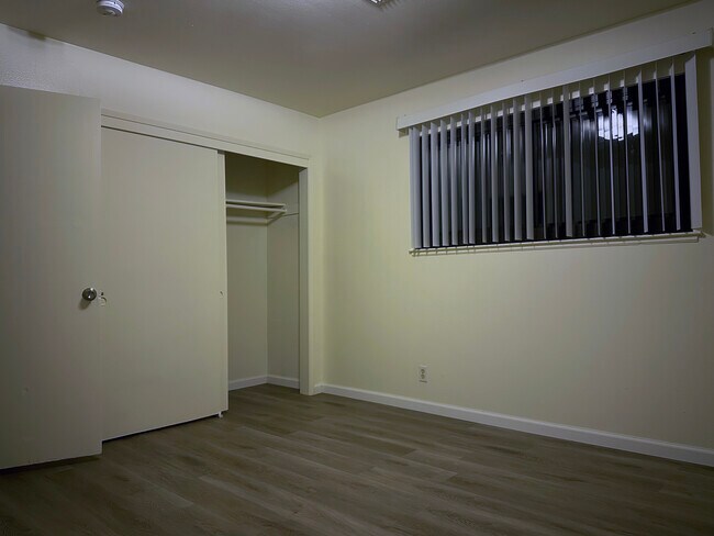 Foto del edificio - 970 Clyde Ave