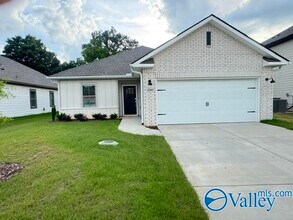 Building Photo - 15597 Ruthie Lynn Dr