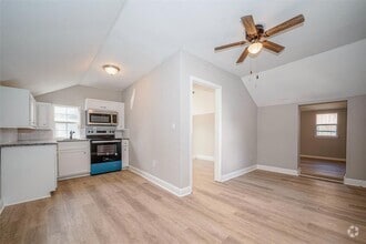 Building Photo - 7424 Rusk St