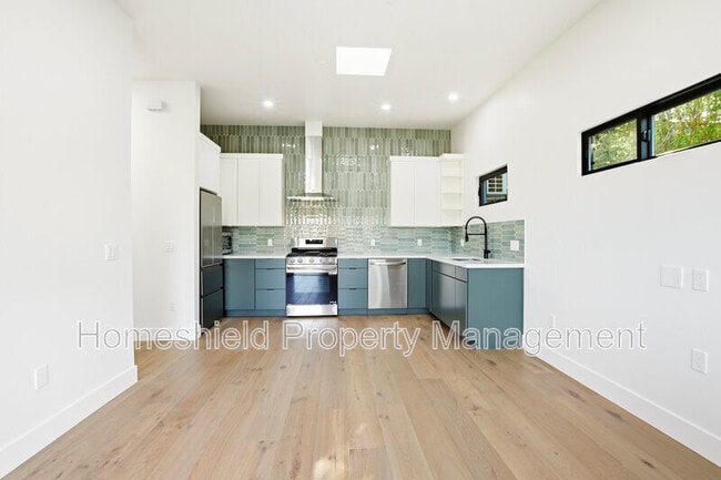 Foto del edificio - 3704 Wilcox St