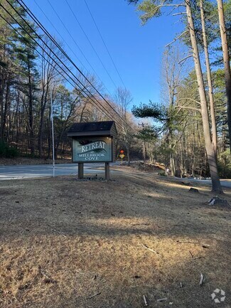 Building Photo - 104 Fern Dr