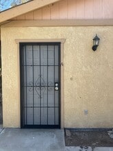 Building Photo - 928 E California Ave