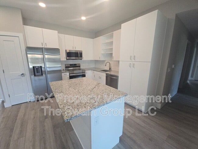 Foto del edificio - 701 Bates Ave SW