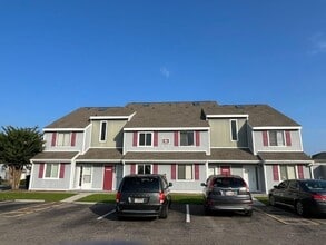 Building Photo - 1880 Colony Dr