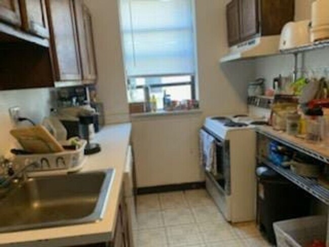 Foto del edificio - 327 Summit Ave #9I Boston MA 02135