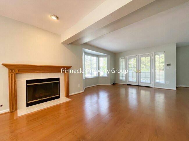 Foto del edificio - 711 Hibiscus Pl
