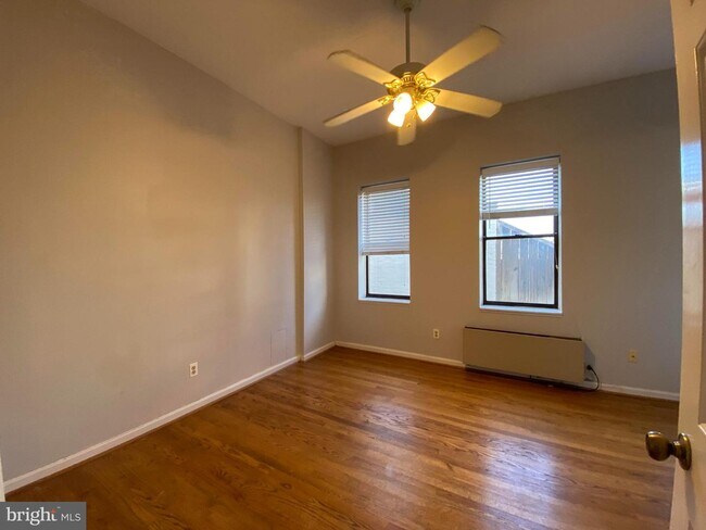 Foto del edificio - 1843 Mintwood Pl NW