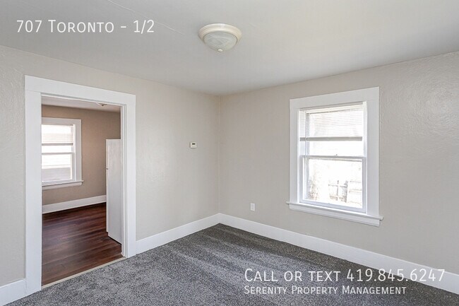 Foto del edificio - 707 Toronto-1/2