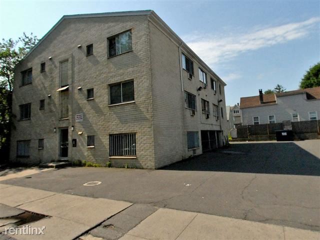 Primary Photo - 30 Granfield Ave